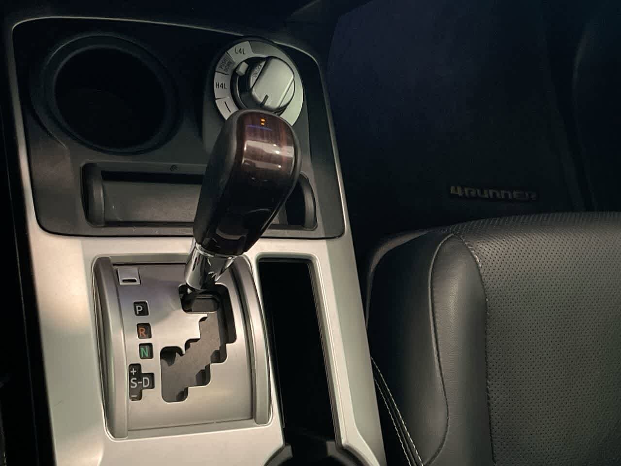 Thumbnail: 2015 Toyota 4Runner - 20