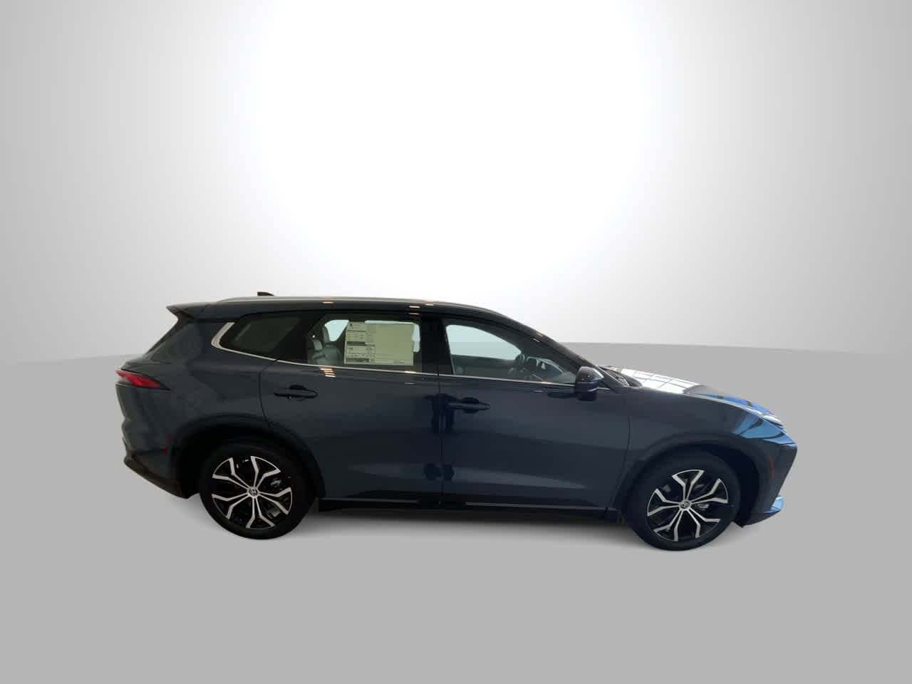 Thumbnail: 2026 Toyota Crown Signia - 9