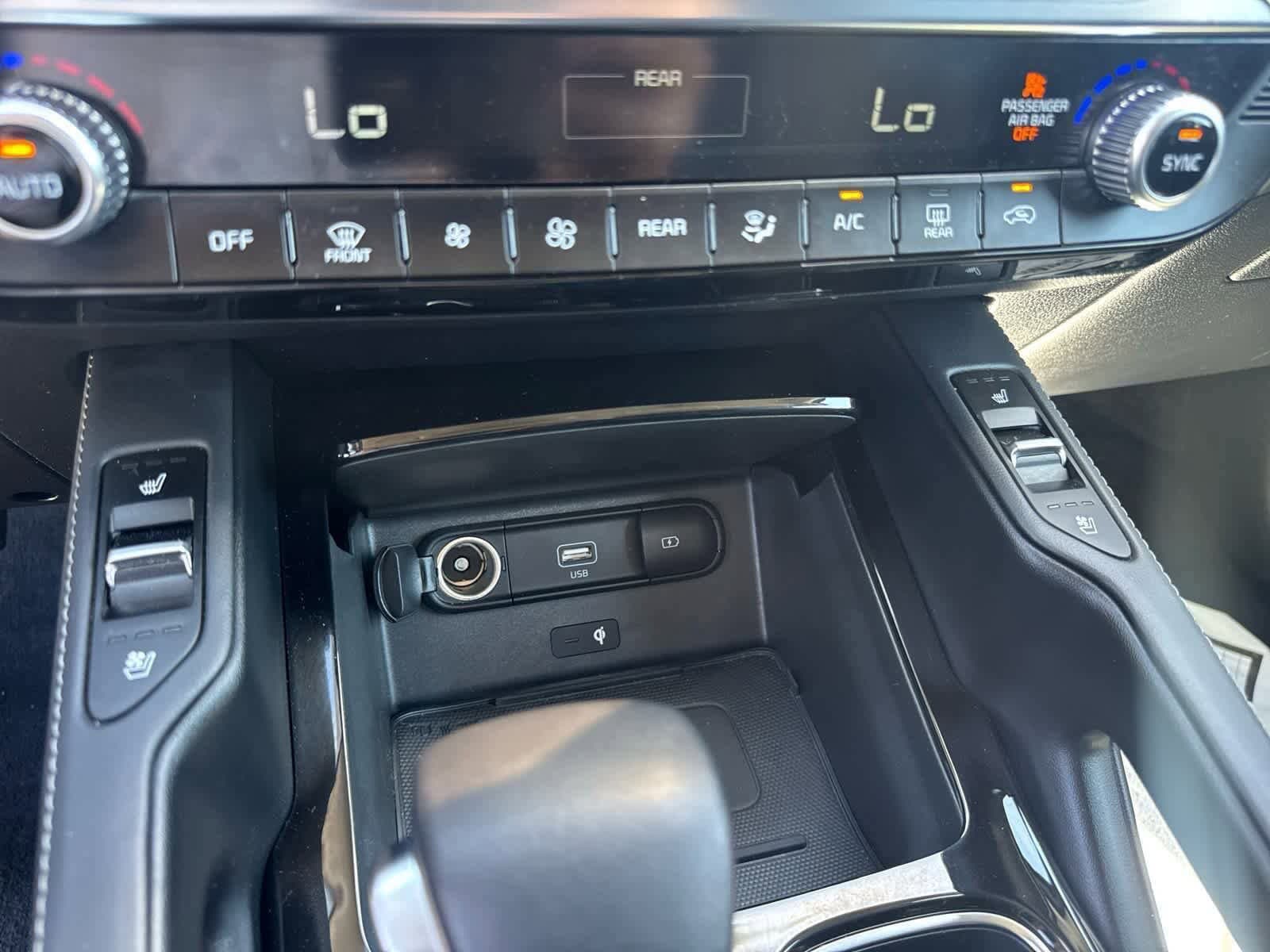 Thumbnail: 2021 Kia Telluride - 38