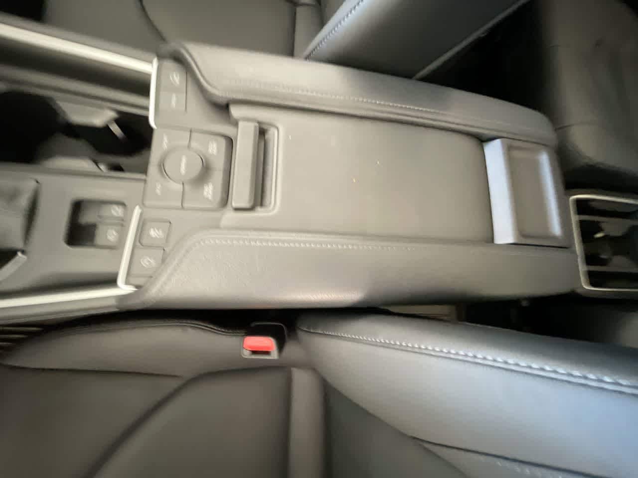 Thumbnail: 2026 Toyota Grand Highlander - 21