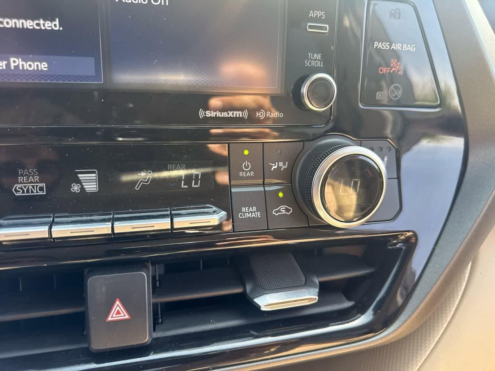 Thumbnail: 2021 Toyota Highlander - 38