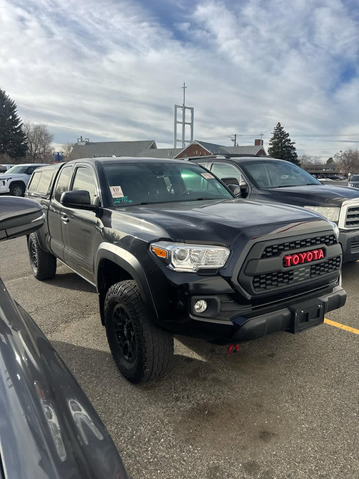 2021 Toyota Tacoma SR's photo