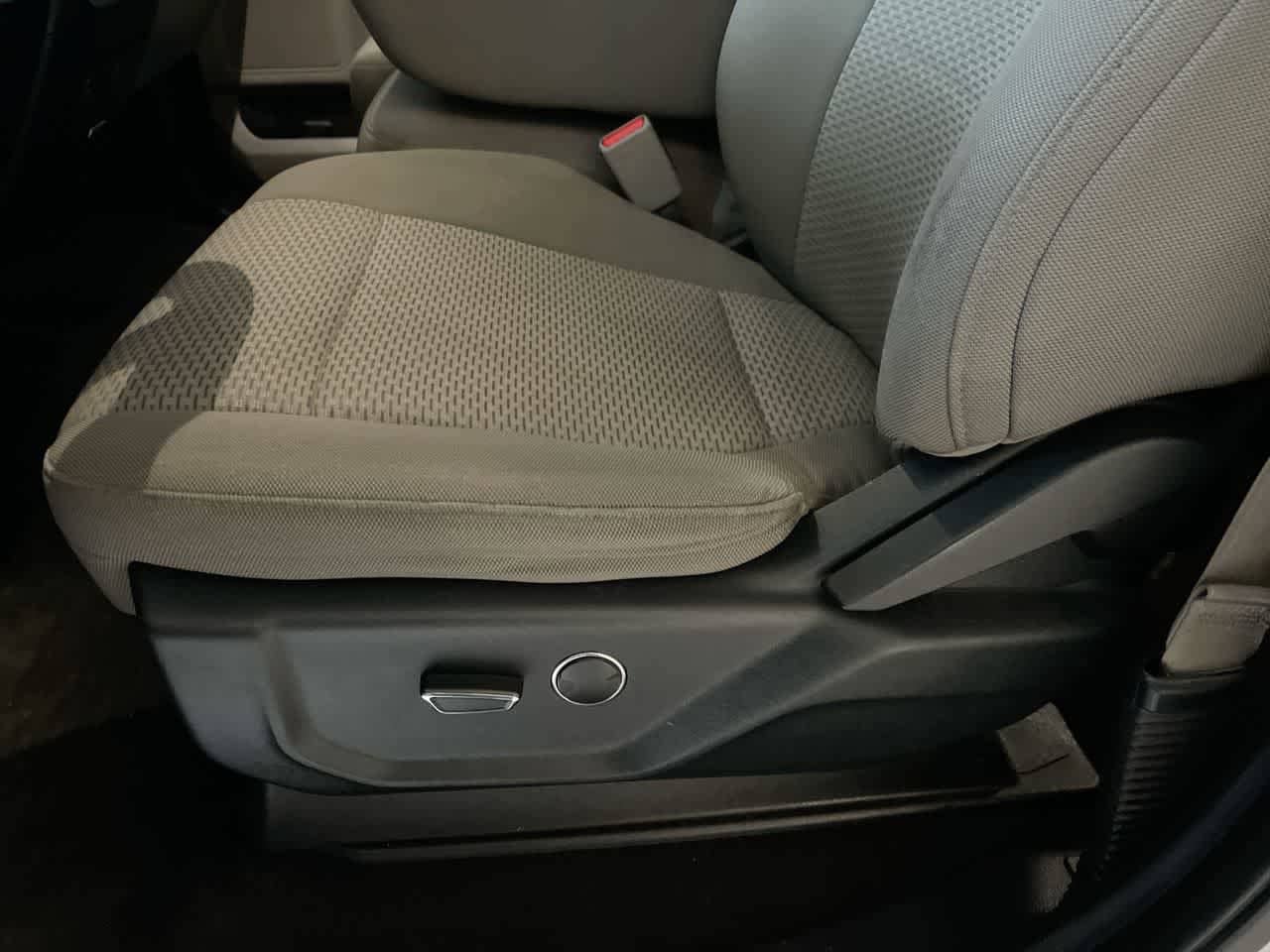 Thumbnail: 2017 Ford Econoline - 12