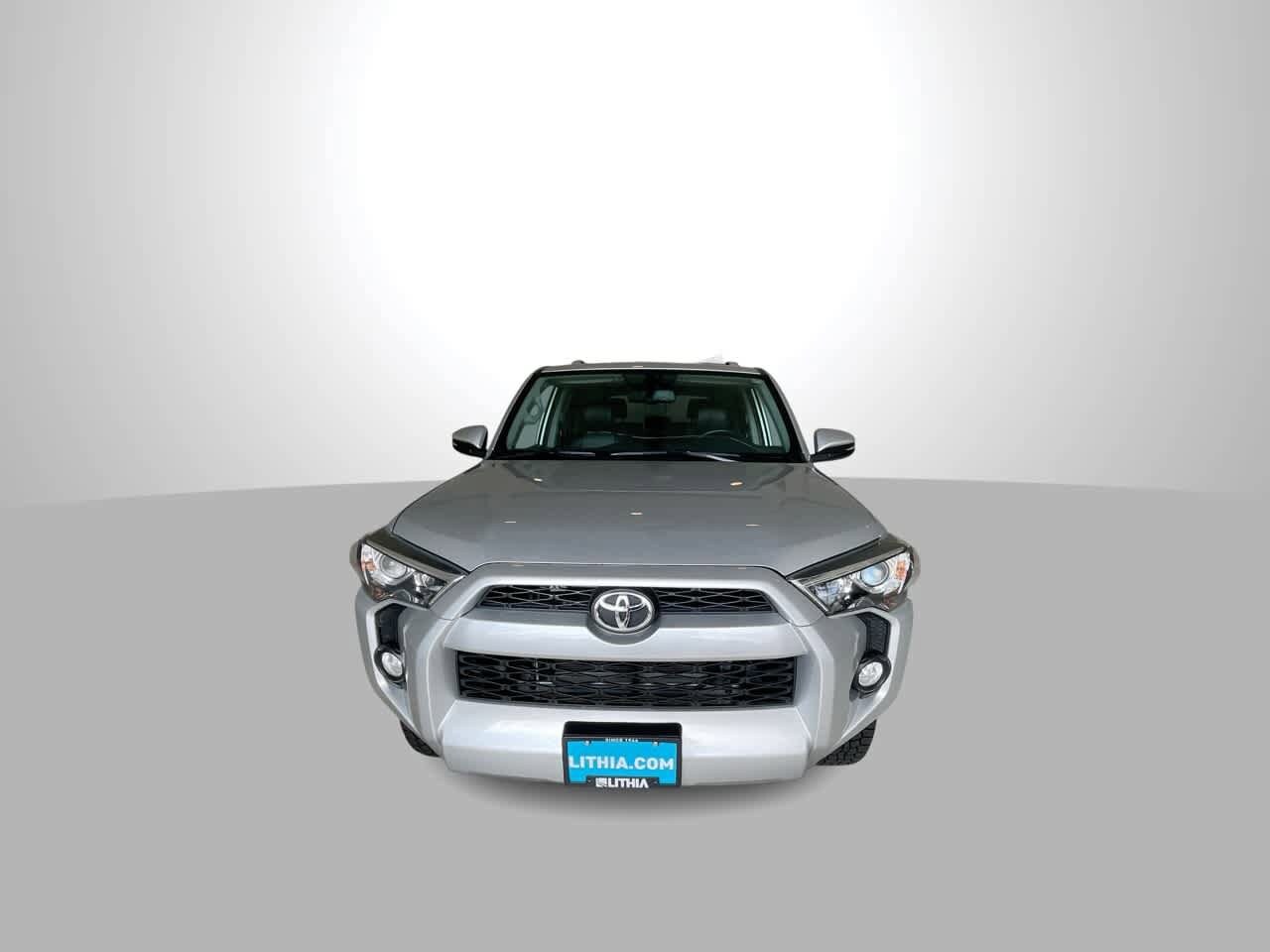 2017 Toyota 4Runner SR5 Premium photo 3