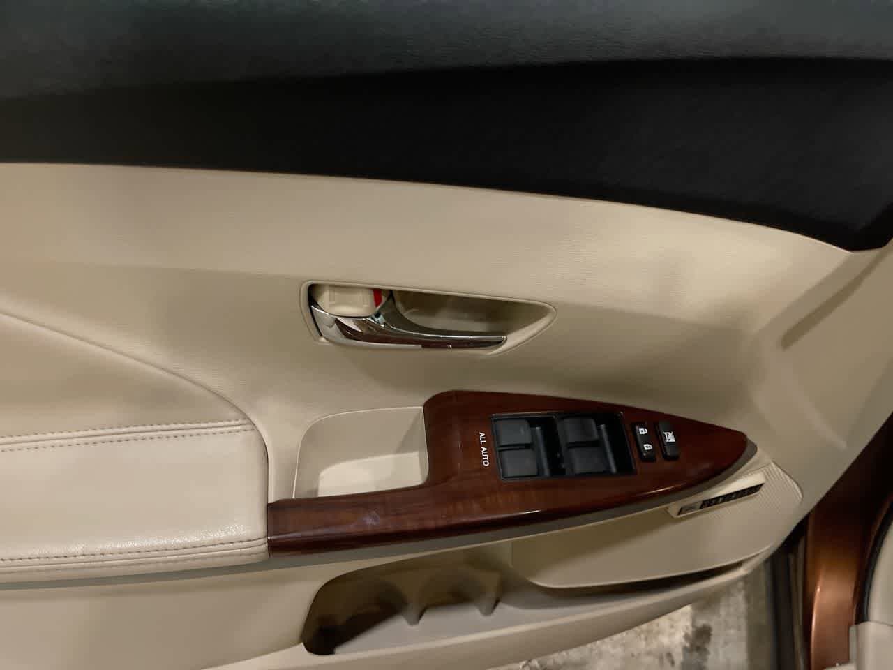 Thumbnail: 2009 Toyota Venza - 13