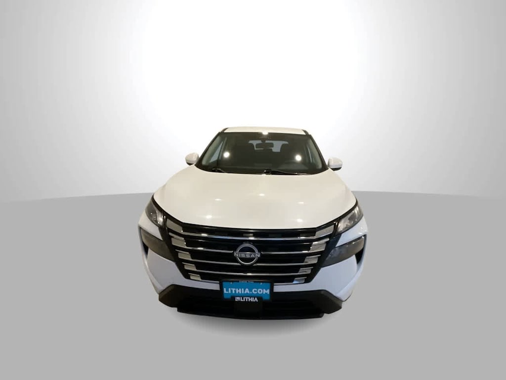 Used 2024 Nissan Rogue SV Sport Utility