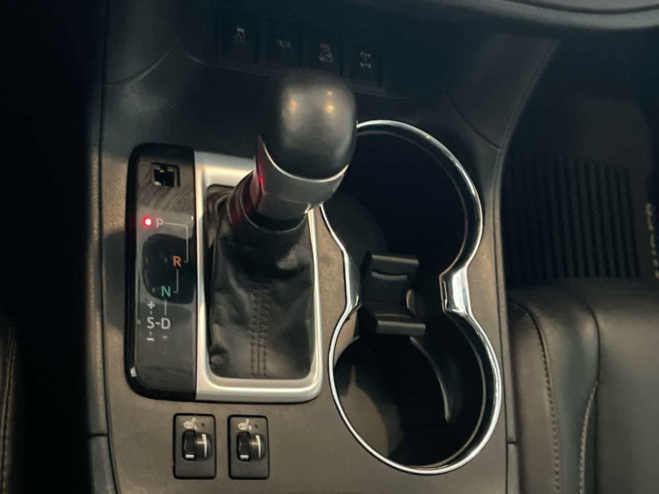 Thumbnail: 2018 Toyota Highlander - 20