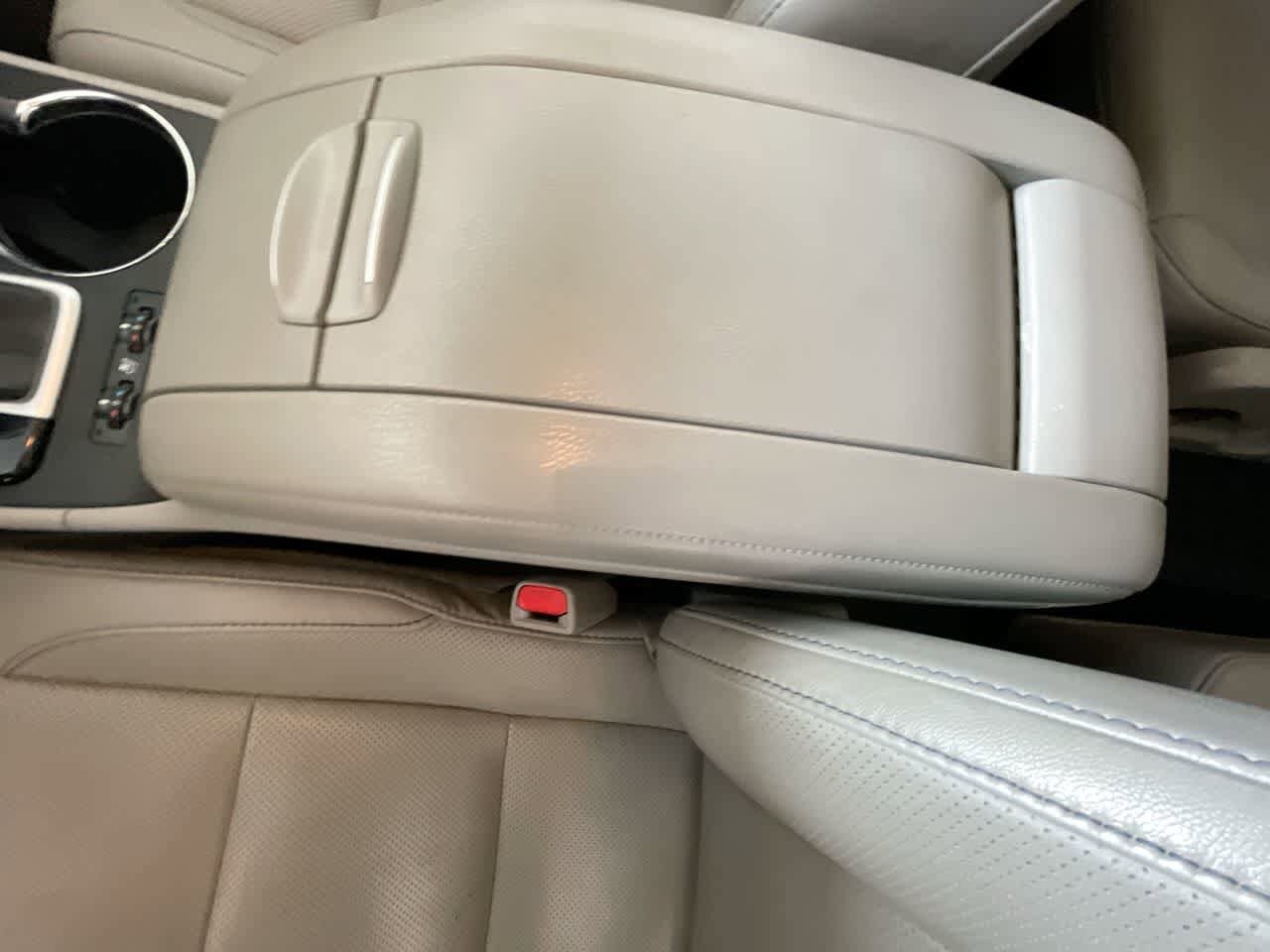 Thumbnail: 2014 Toyota Highlander - 21