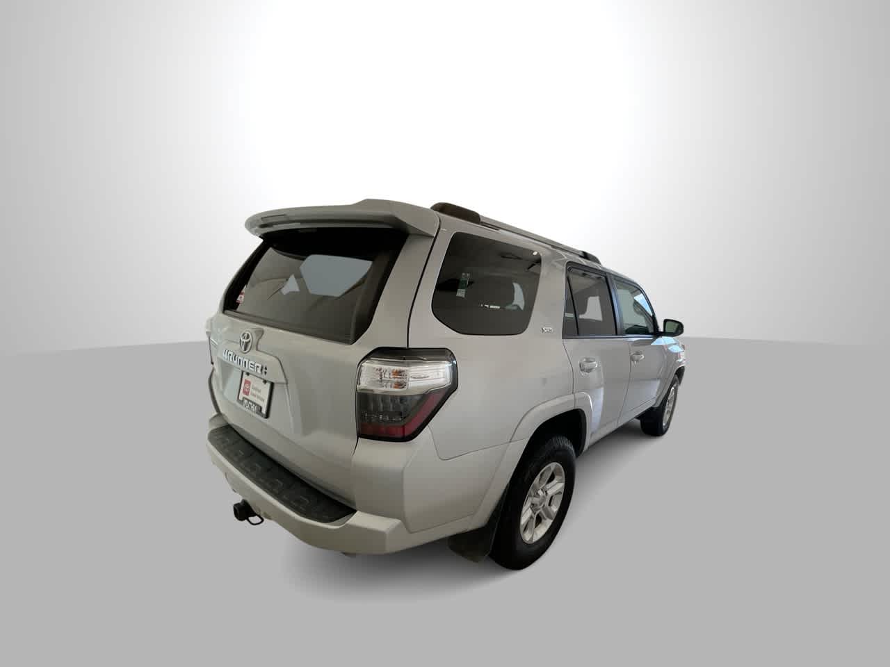 Thumbnail: 2022 Toyota 4Runner - 8