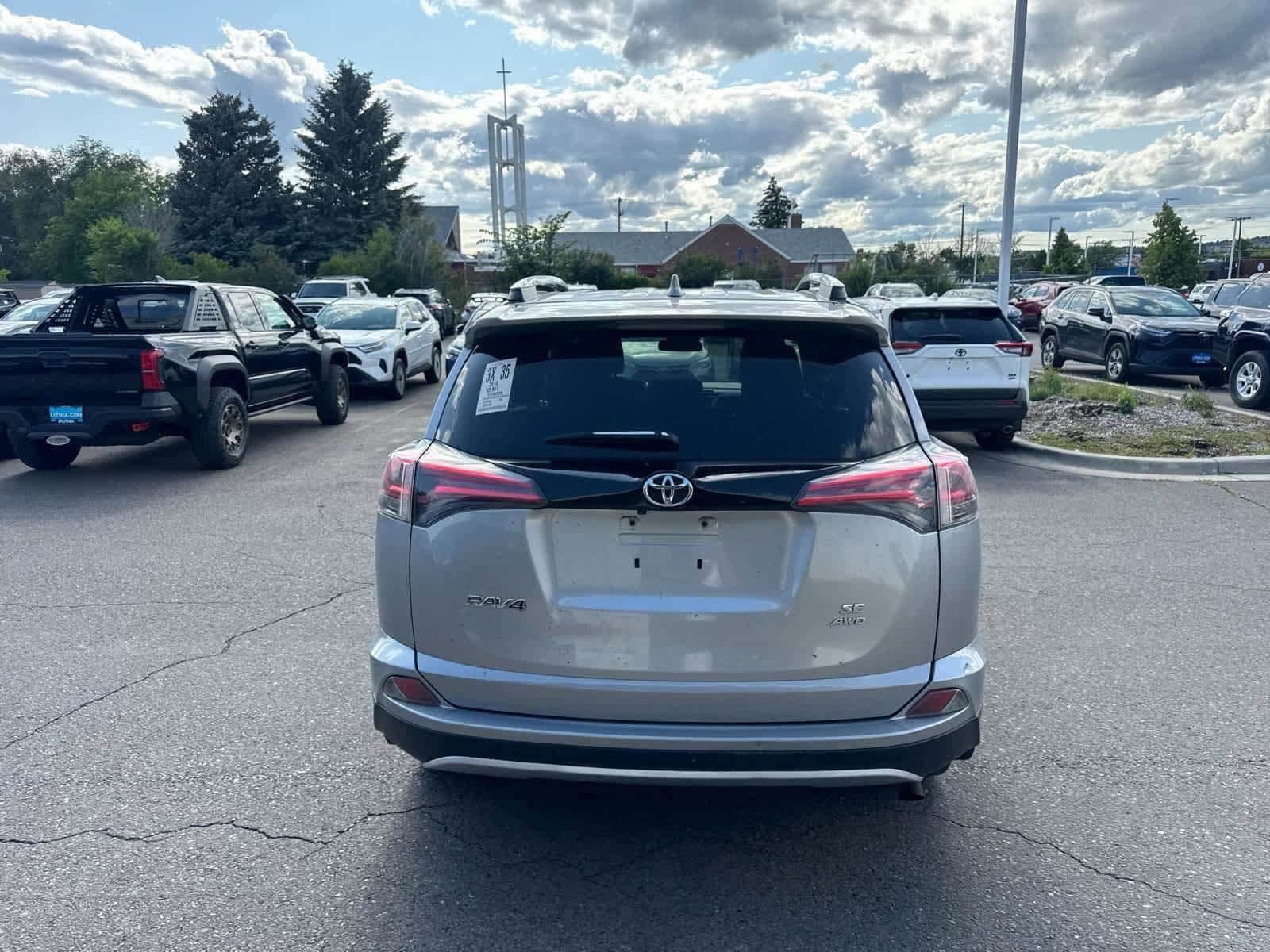 Thumbnail: 2016 Toyota RAV4 - 25