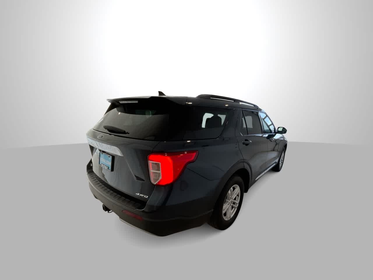 Thumbnail: 2022 Ford Explorer - 8