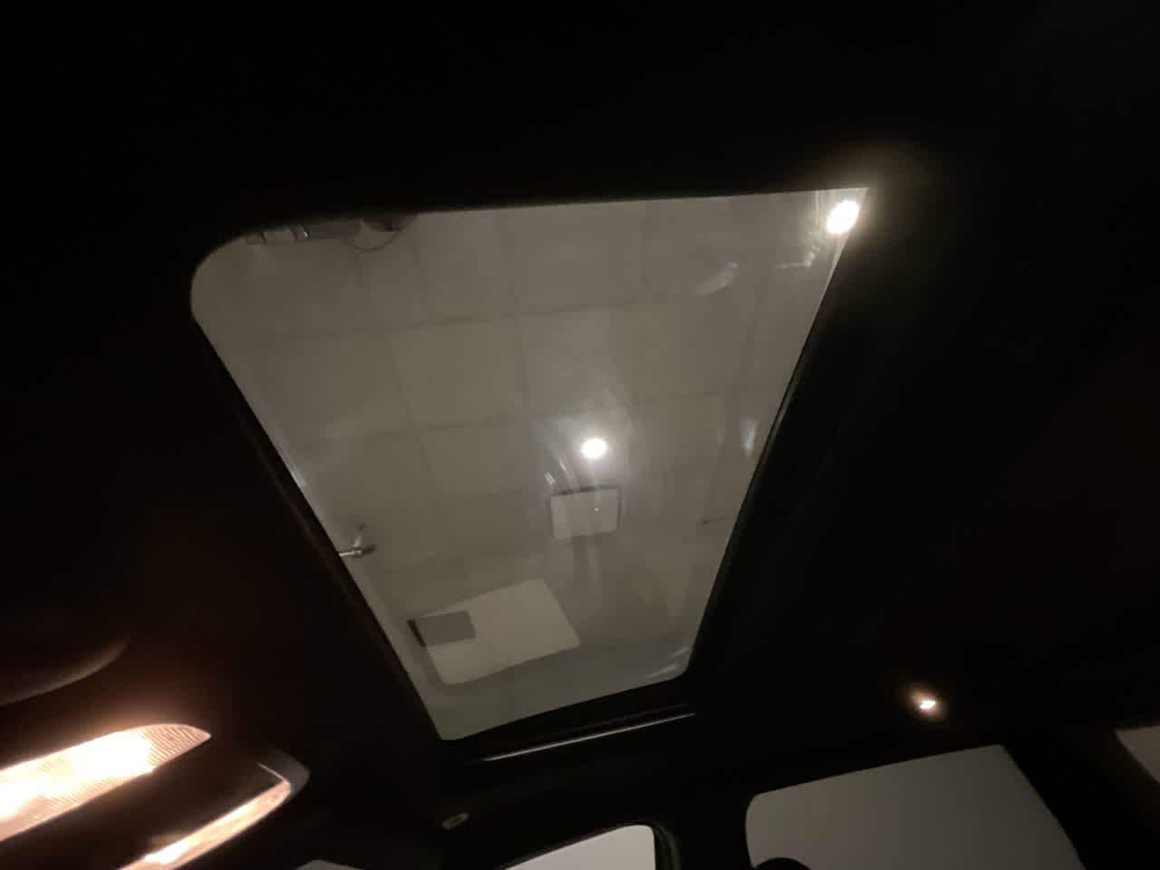 Thumbnail: 2017 Jeep Grand Cherokee - 22