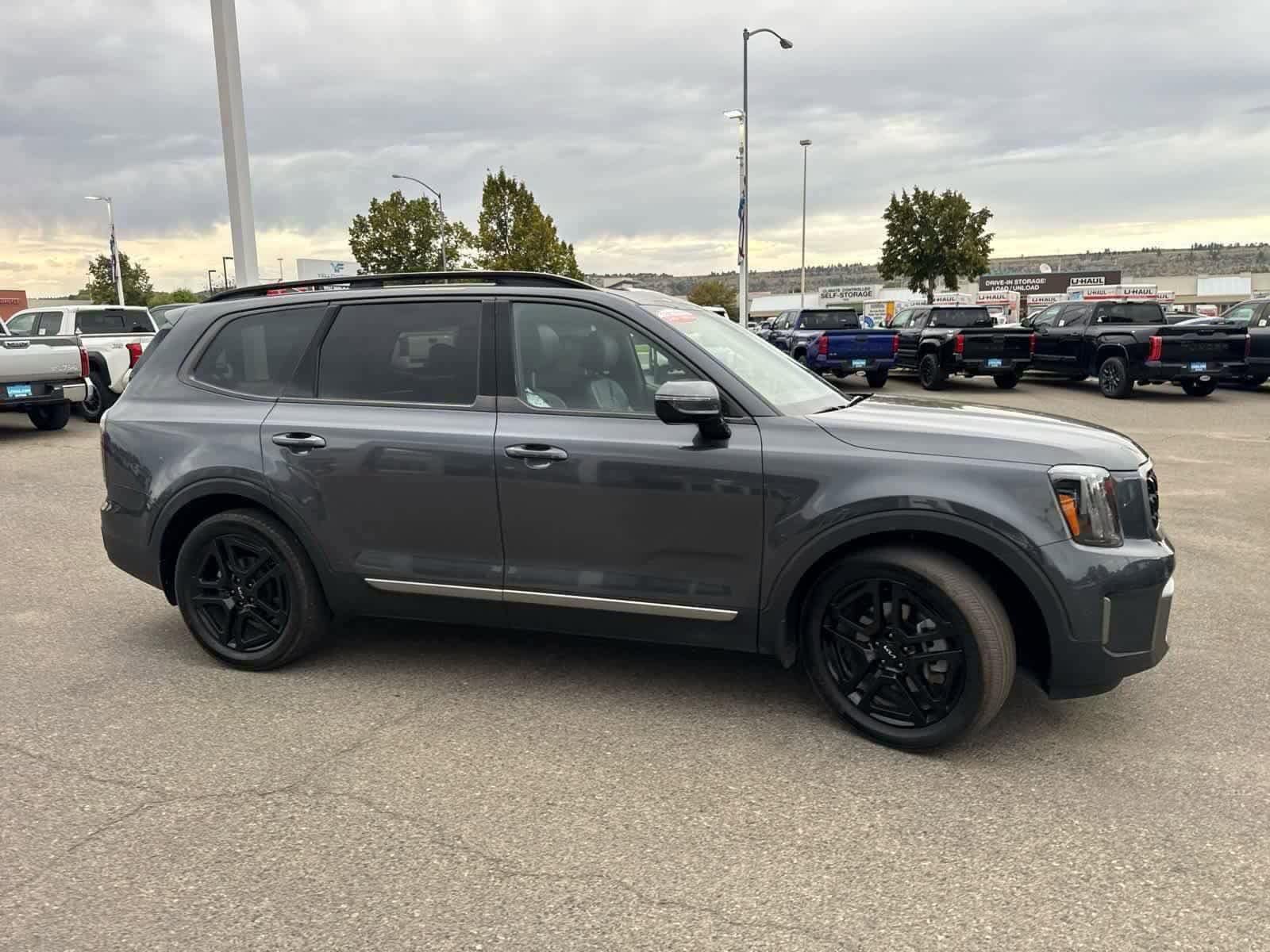 Thumbnail: 2023 Kia Telluride - 14