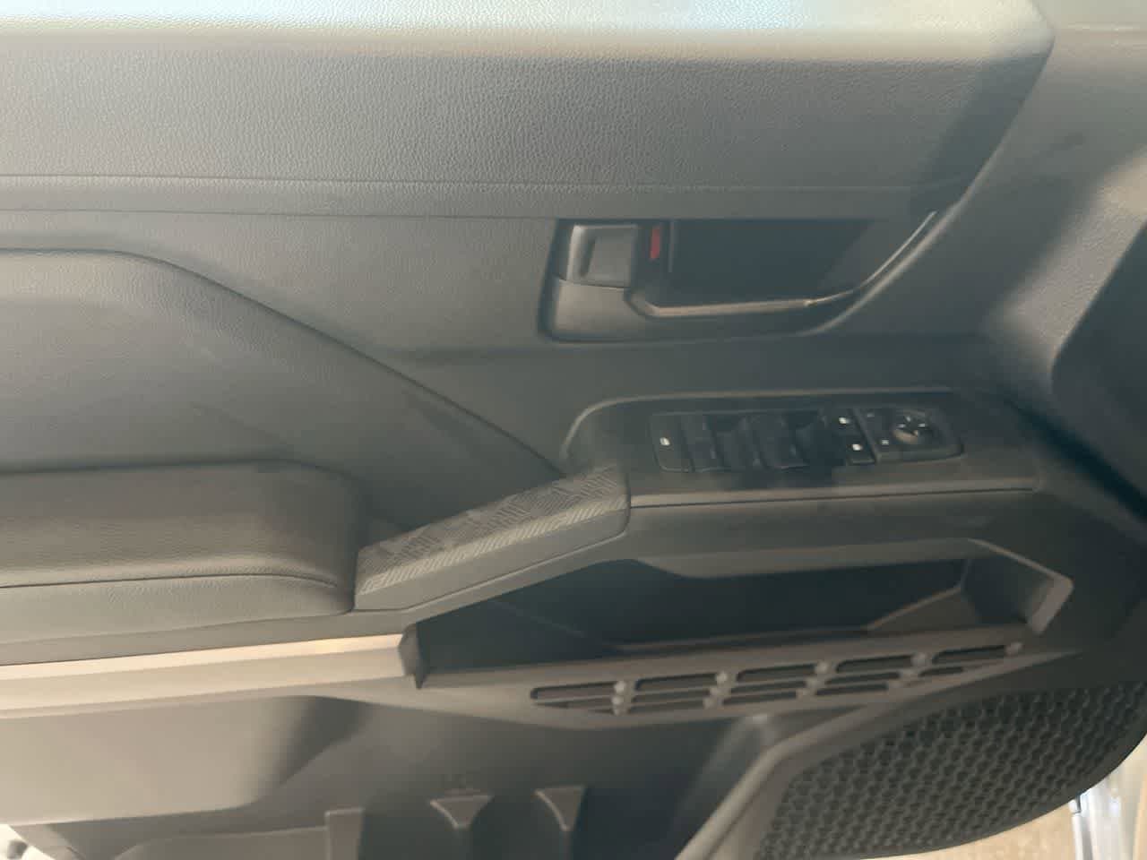 2026 Toyota Tacoma SR5 - Photo 13
