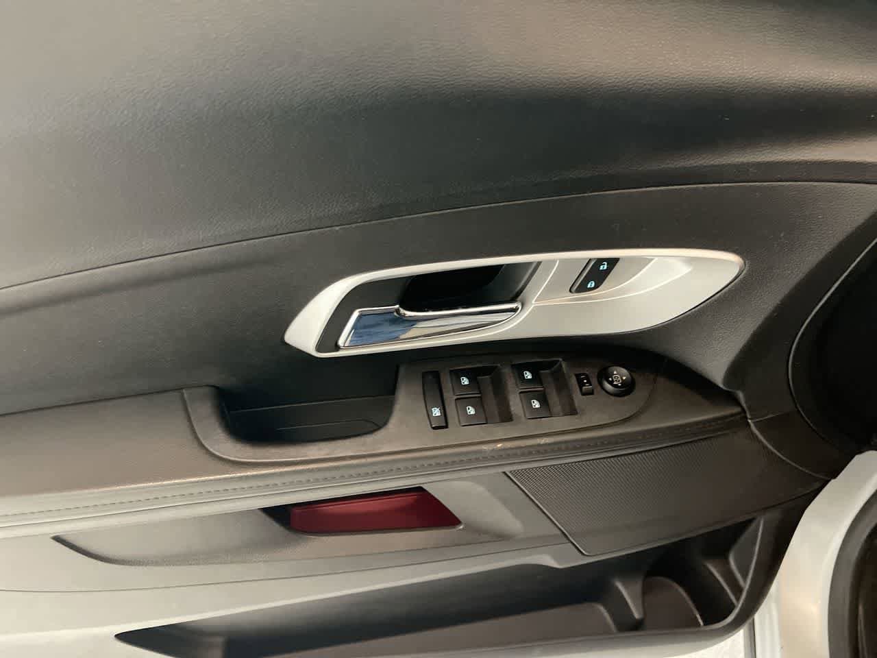 Thumbnail: 2012 Chevrolet Equinox - 13