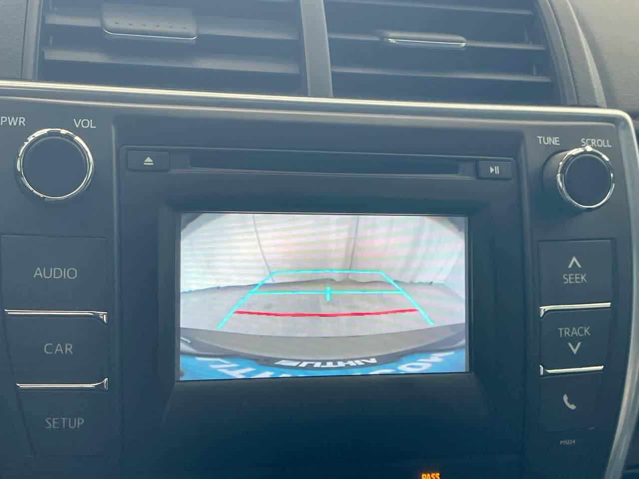 Thumbnail: 2016 Toyota Camry - 17