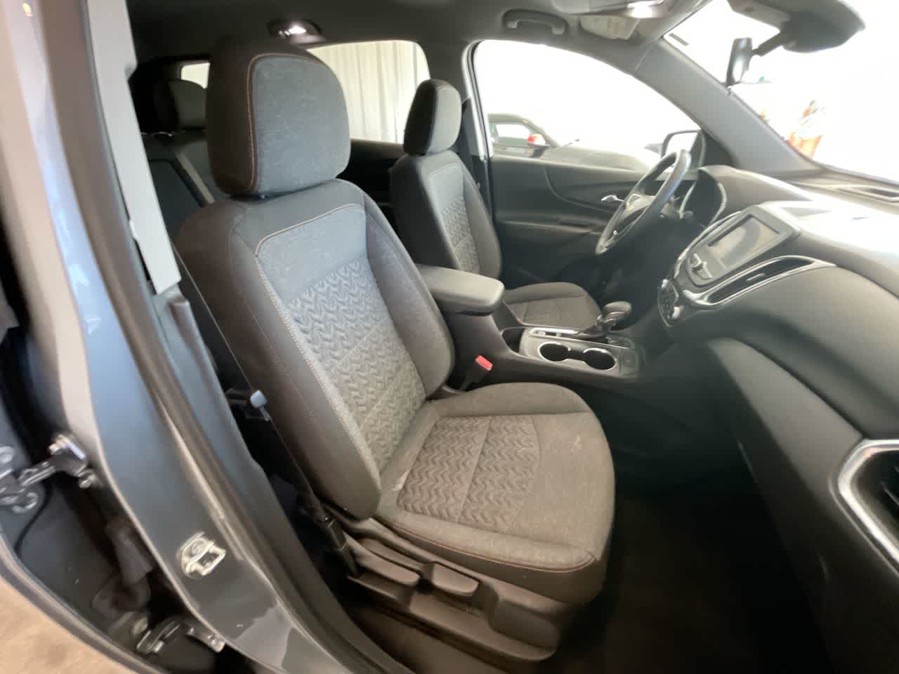 Thumbnail: 2023 Chevrolet Equinox - 24