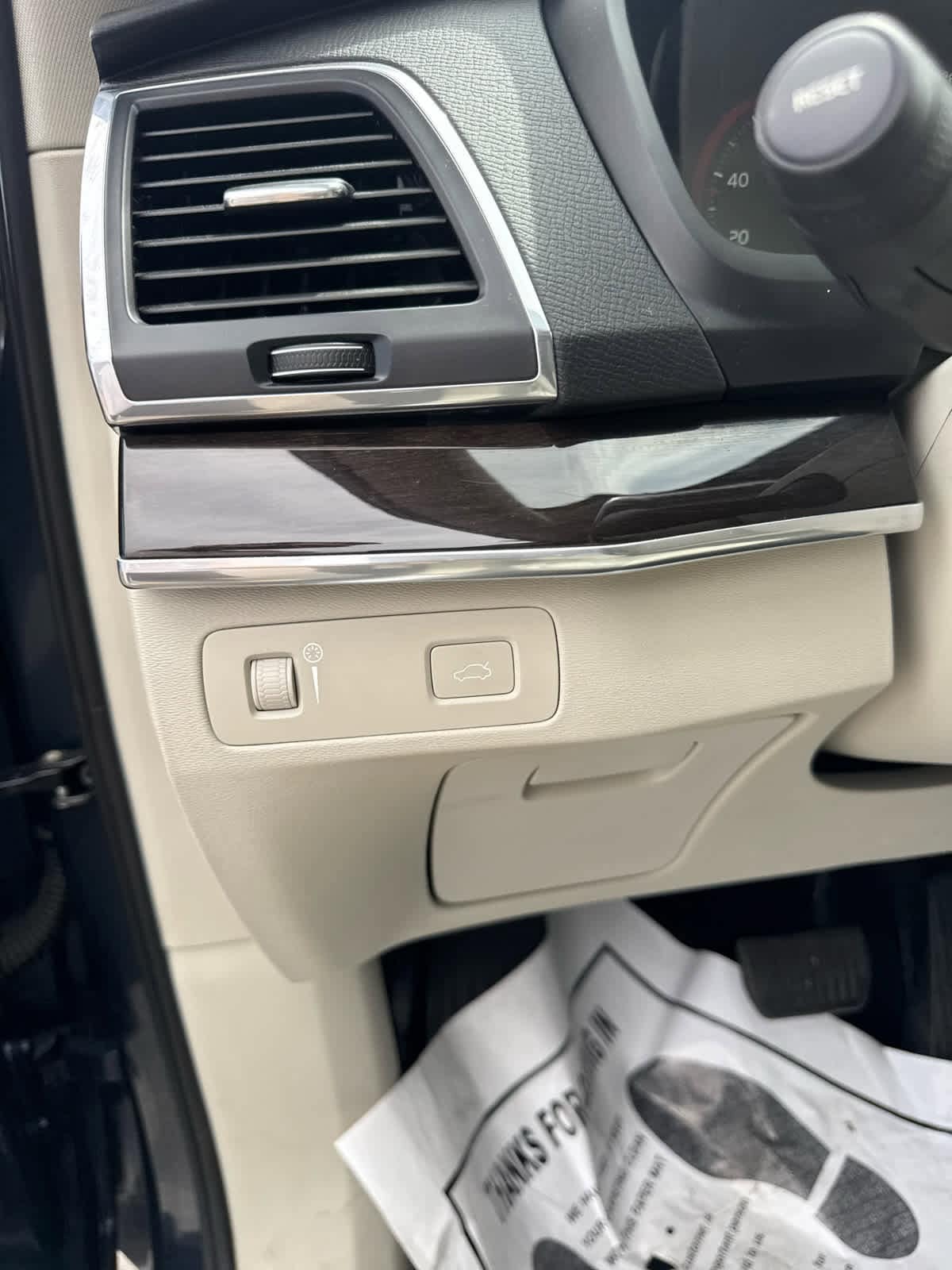 Thumbnail: 2019 Volvo XC90 - 34