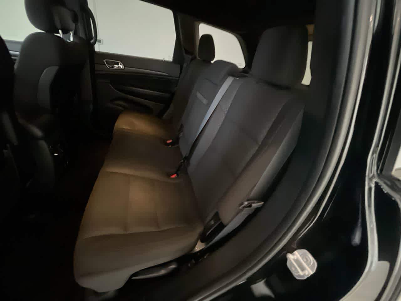 Thumbnail: 2018 Jeep Grand Cherokee - 22