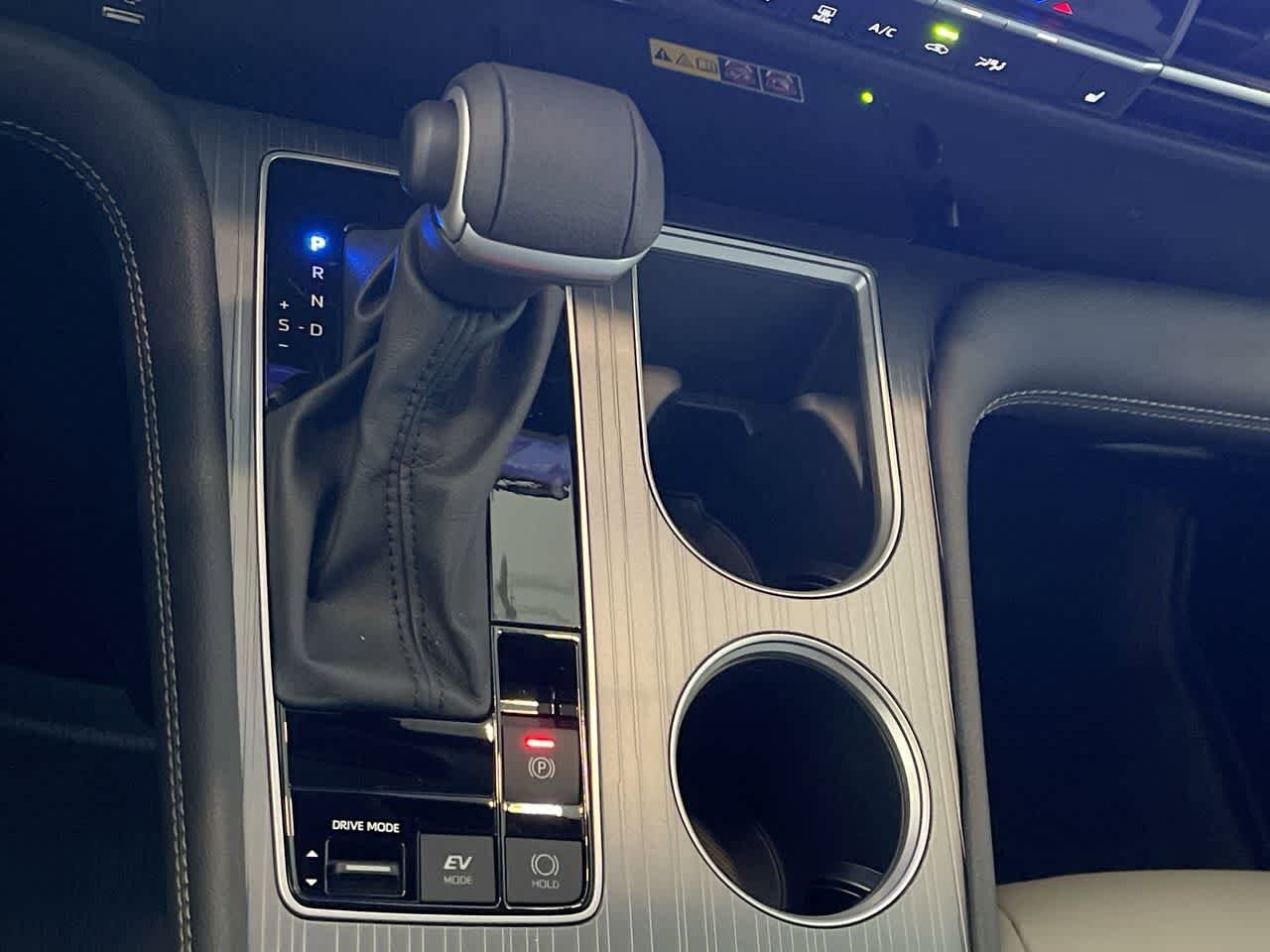 Thumbnail: 2026 Toyota Sienna - 20