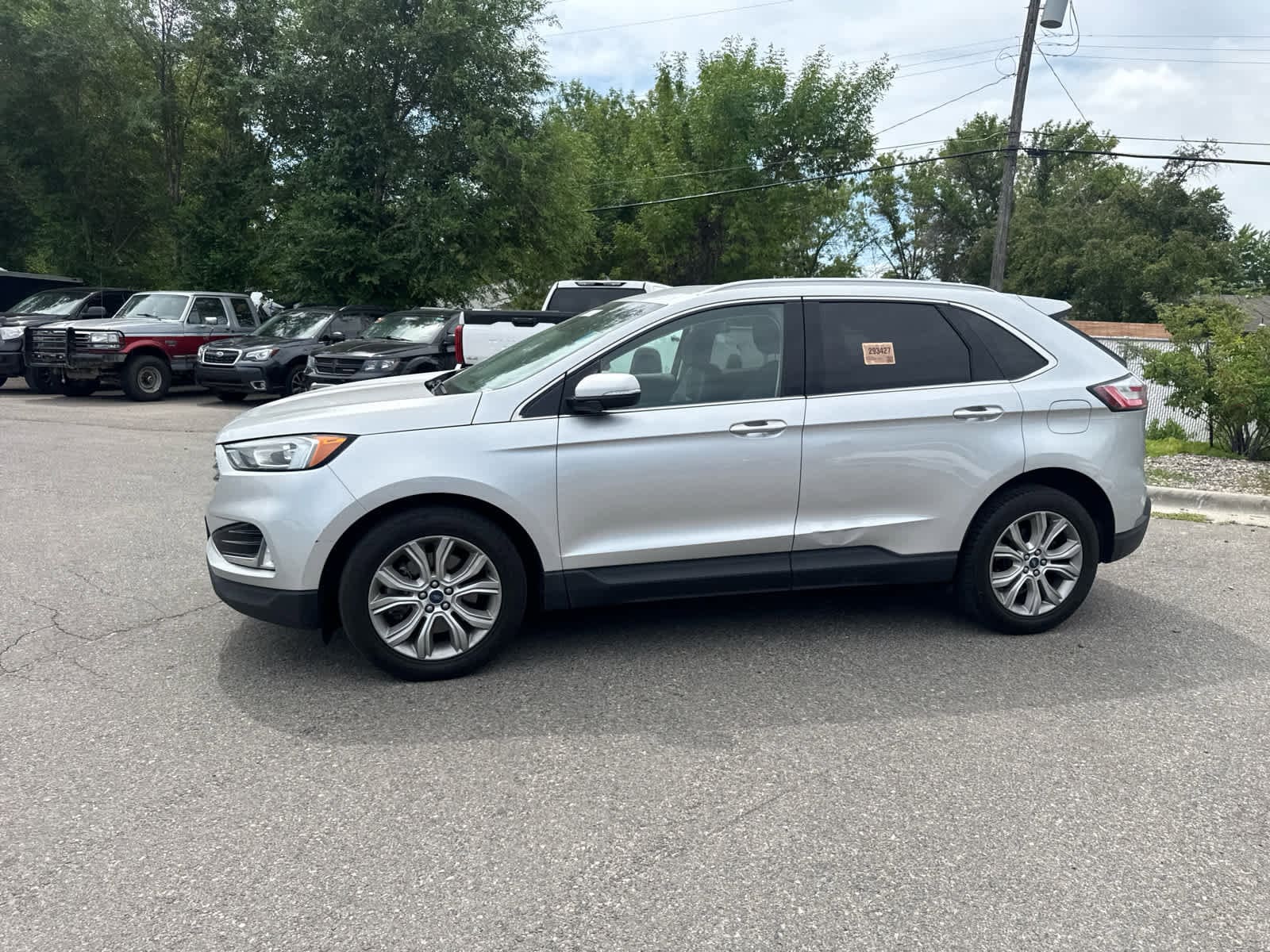 2019 Ford Edge Titanium 24
