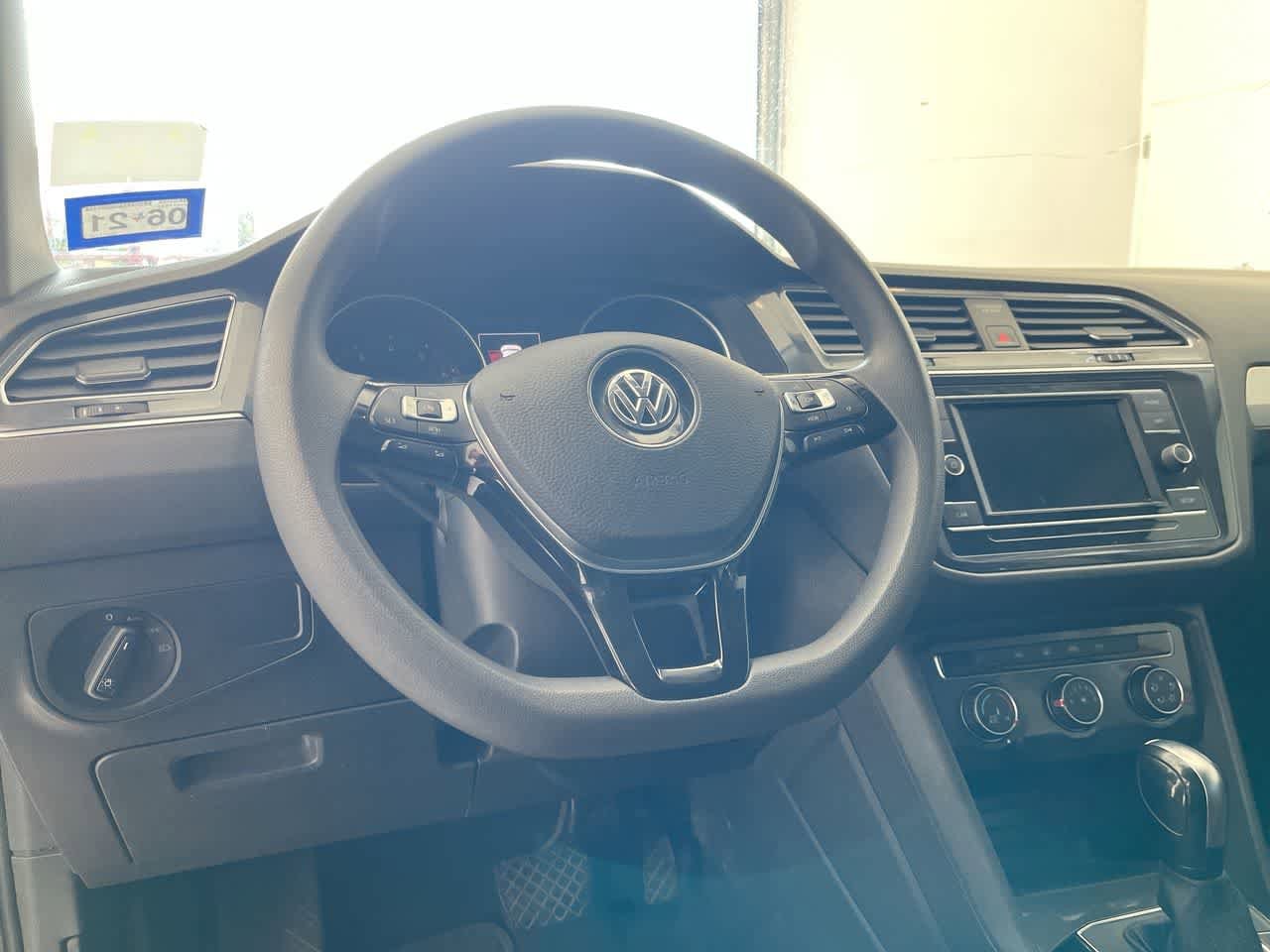 Thumbnail: 2019 Volkswagen Tiguan - 14