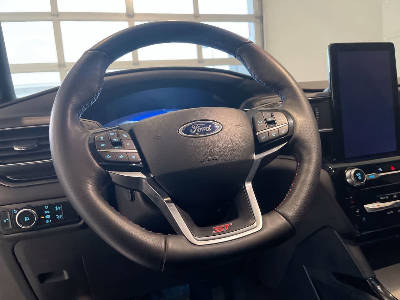 Thumbnail: 2023 Ford Explorer - 14