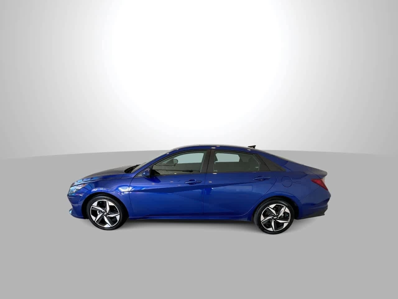 Thumbnail: 2023 Hyundai Elantra - 5
