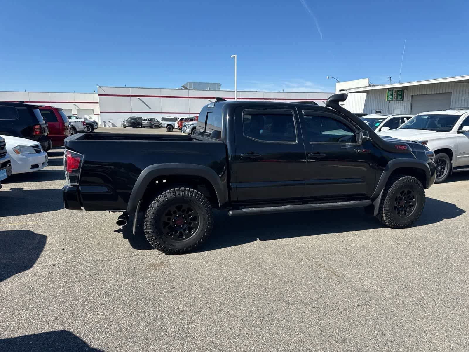 Thumbnail: 2019 Toyota Tacoma - 14