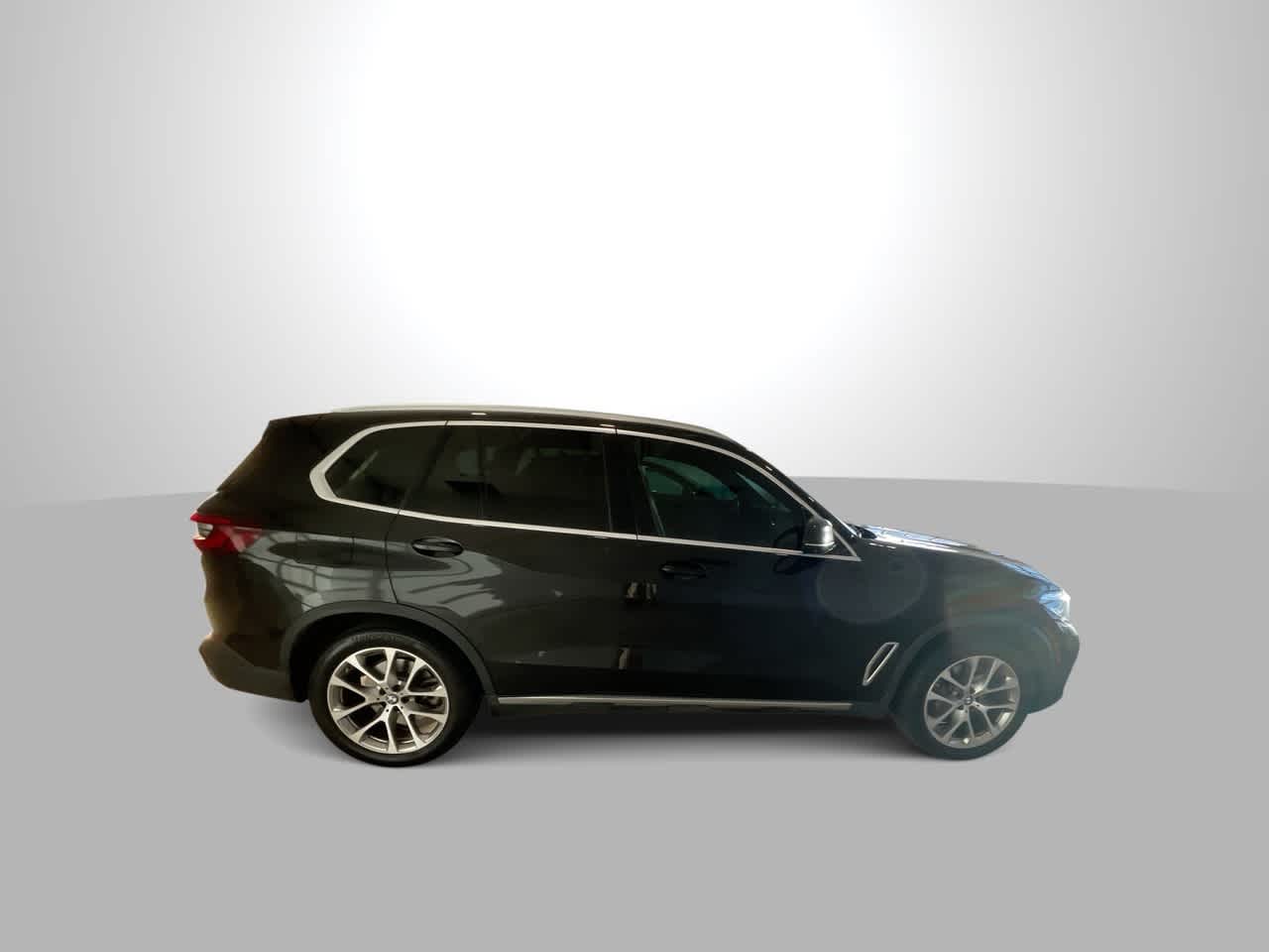Thumbnail: 2021 BMW X5 - 8