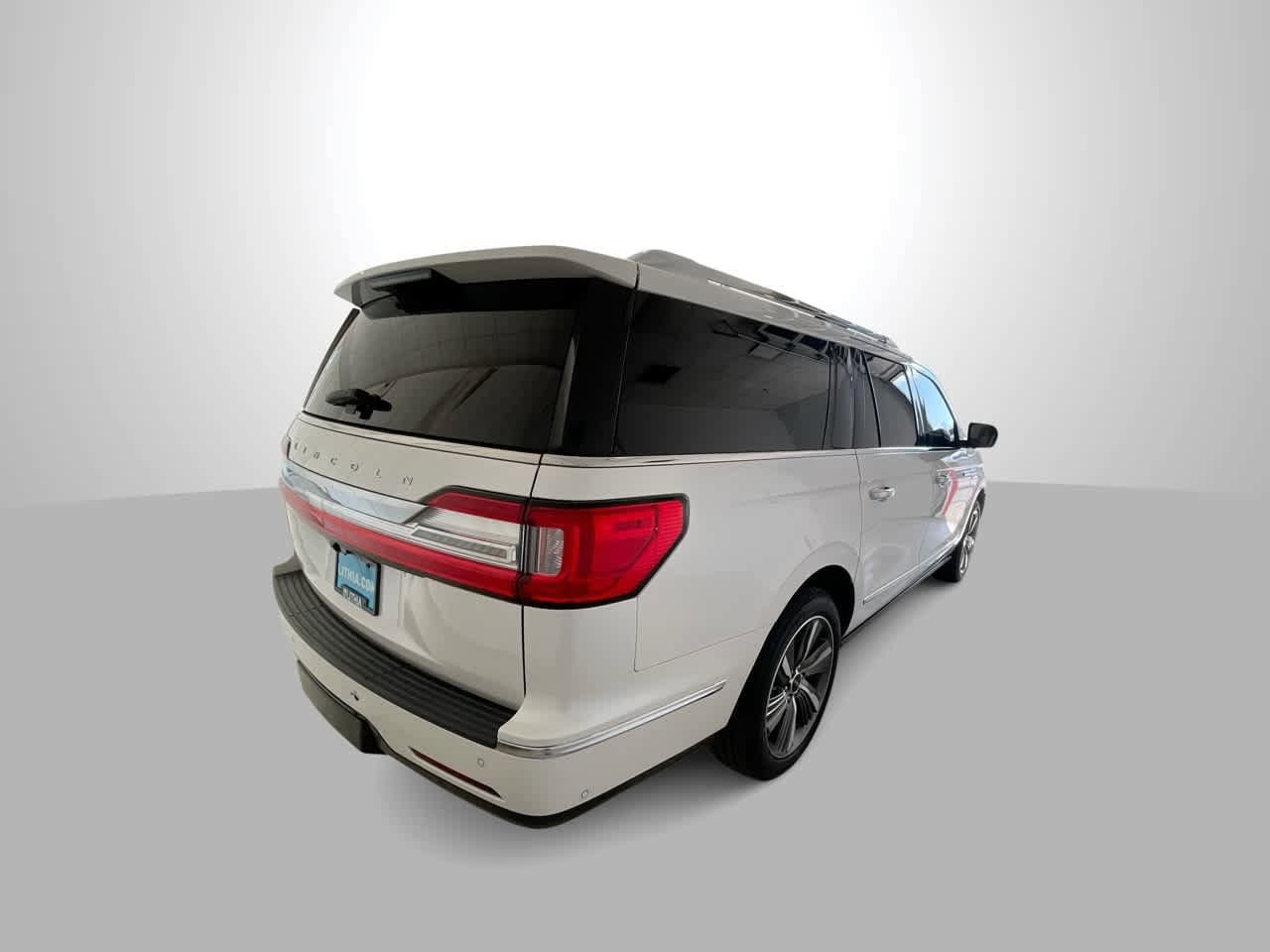 Thumbnail: 2019 Lincoln Navigator L - 8