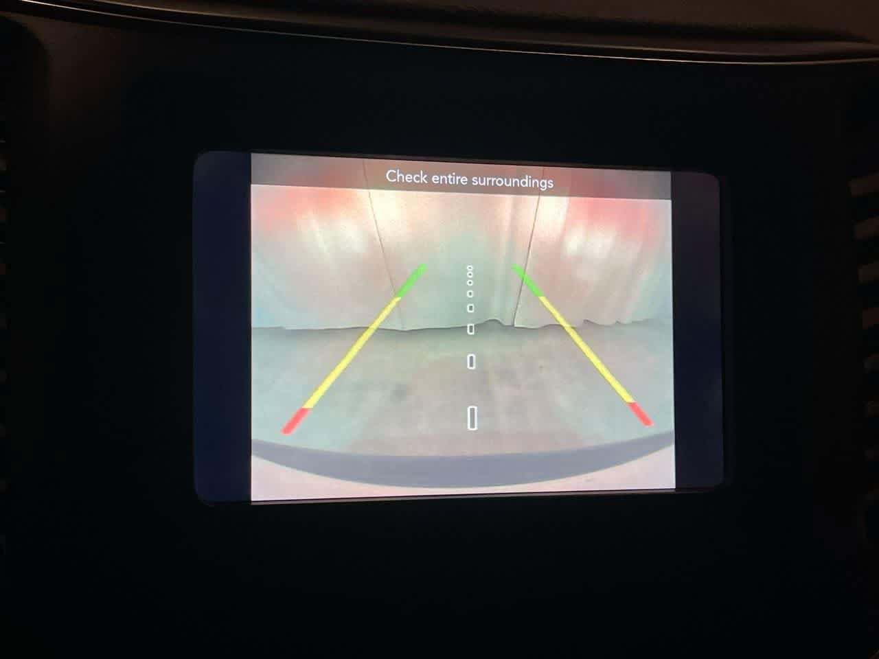 Thumbnail: 2019 Jeep Cherokee - 17