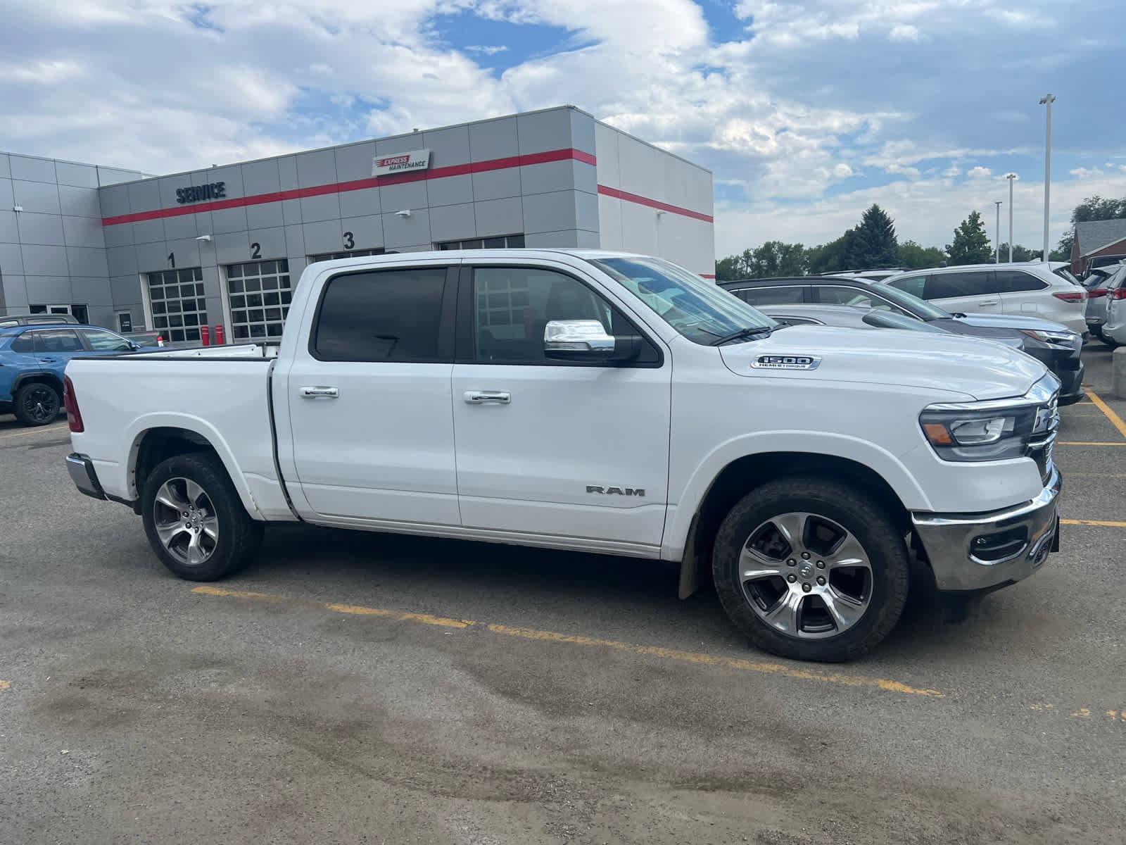 Thumbnail: 2022 RAM 1500 - 10
