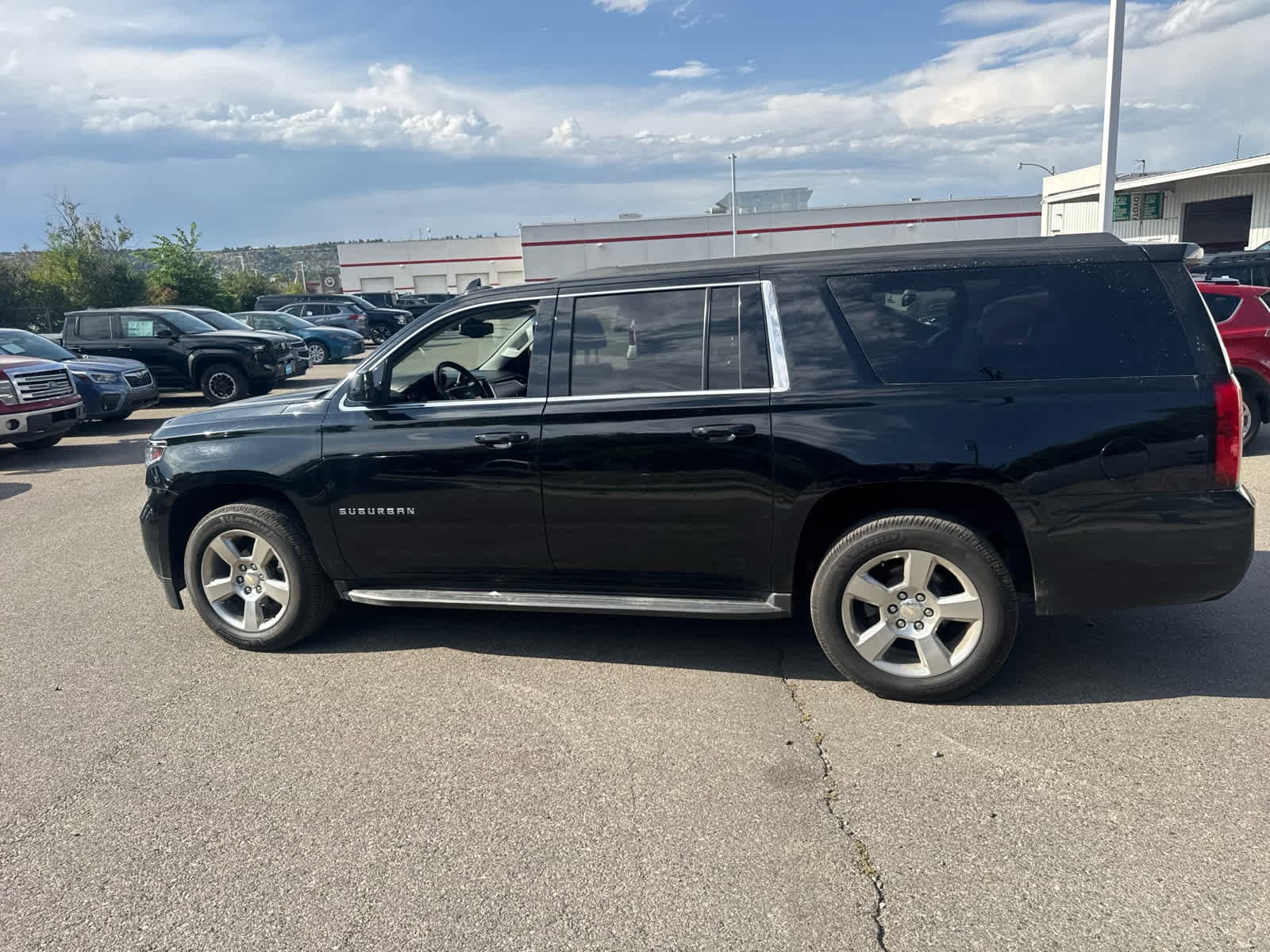 Thumbnail: 2018 Chevrolet Suburban - 20