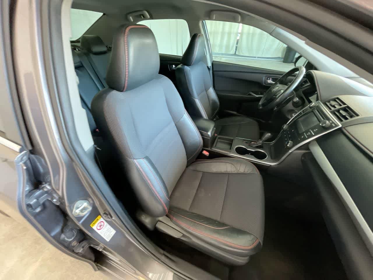 Thumbnail: 2016 Toyota Camry - 23