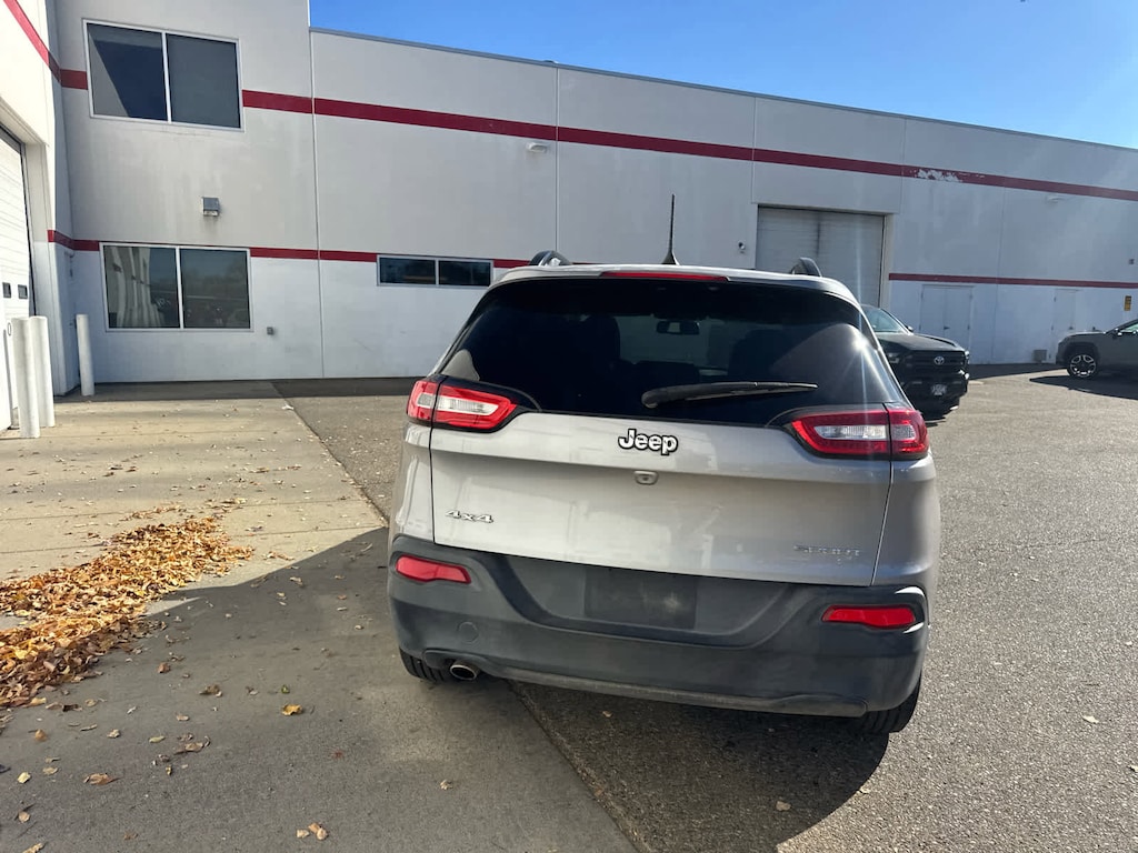 Used 2017 Jeep Cherokee Sport Sport Utility