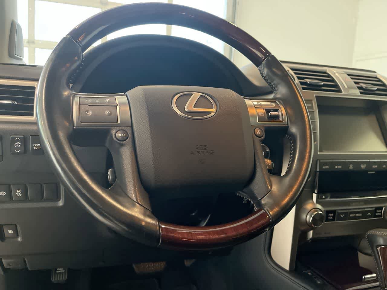 Thumbnail: 2019 Lexus GX - 14
