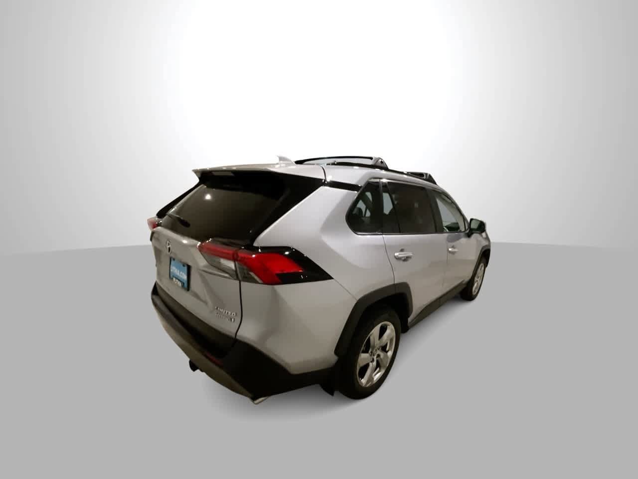 Thumbnail: 2019 Toyota RAV4 - 8