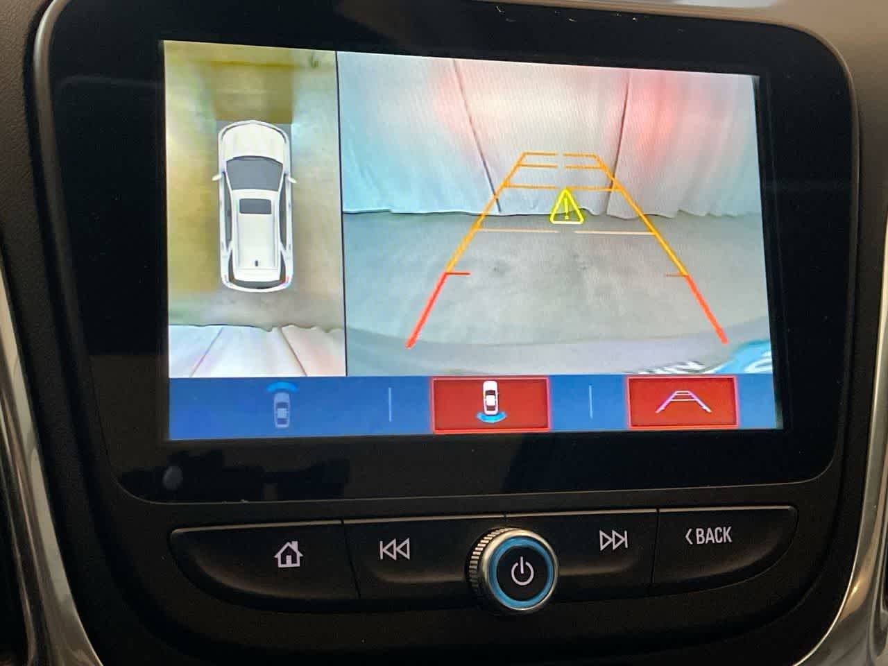 Thumbnail: 2018 Chevrolet Equinox - 17