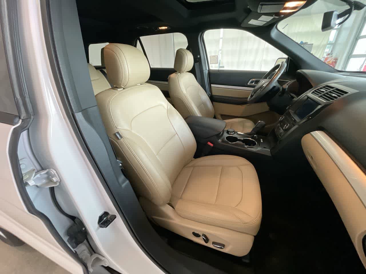 Thumbnail: 2017 Ford Explorer - 26