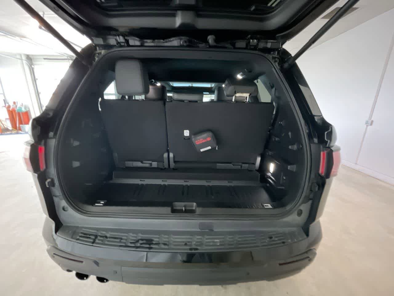 Thumbnail: 2025 Toyota Sequoia - 25