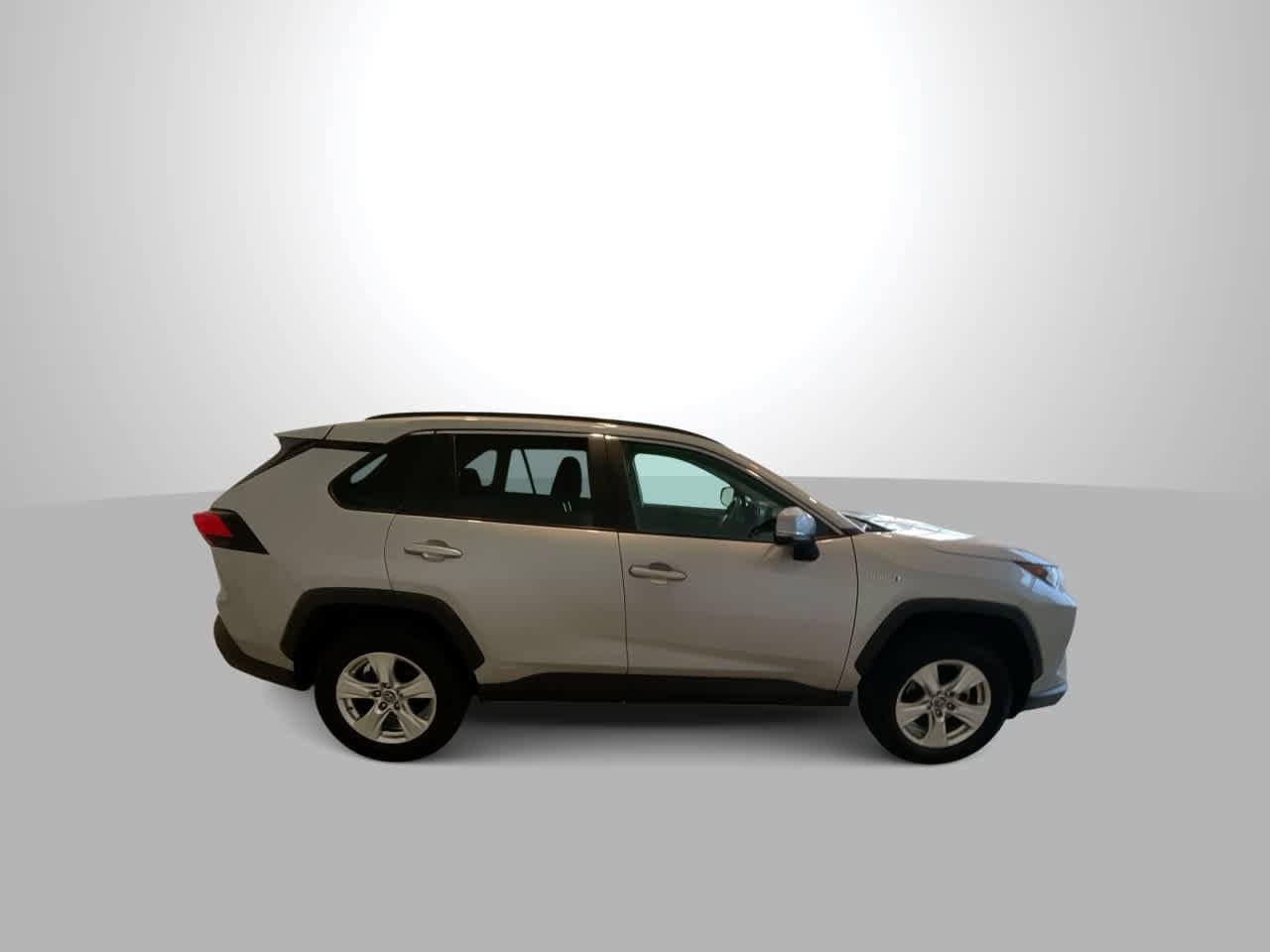 Thumbnail: 2020 Toyota RAV4 - 9