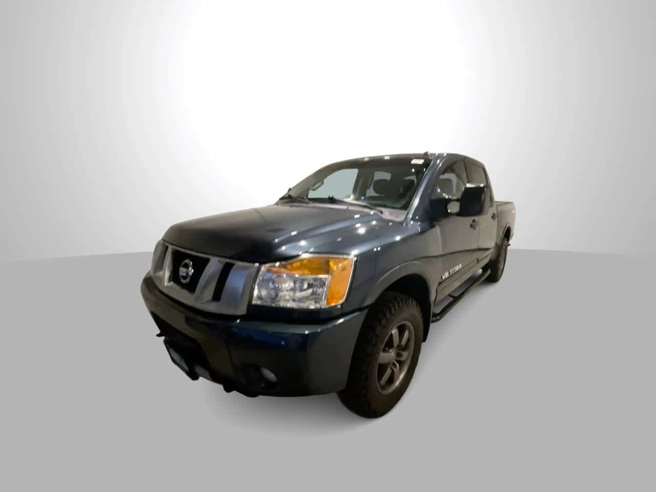 Thumbnail: 2014 Nissan Titan - 4