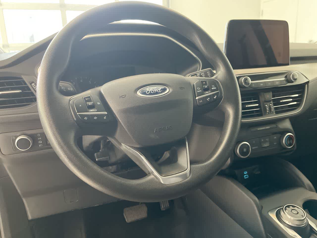 Thumbnail: 2022 Ford Escape - 14