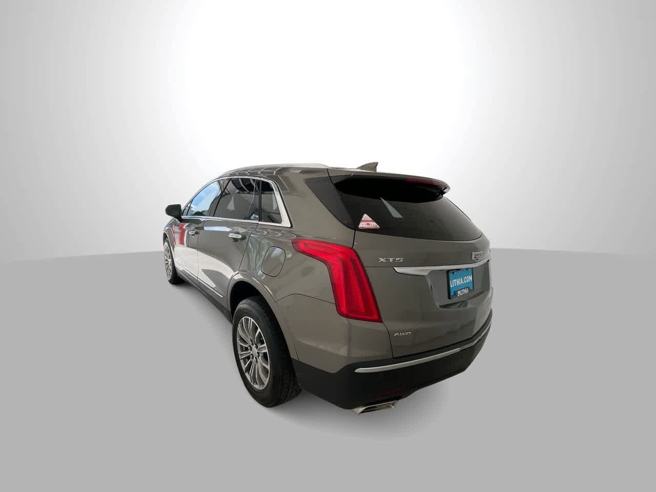 Thumbnail: 2018 Cadillac XT5 - 5