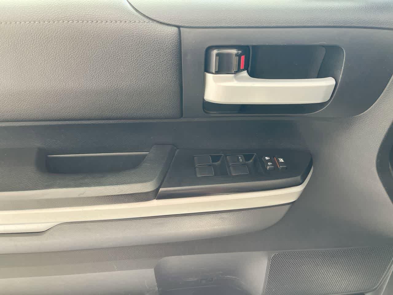 Thumbnail: 2019 Toyota Tundra - 13