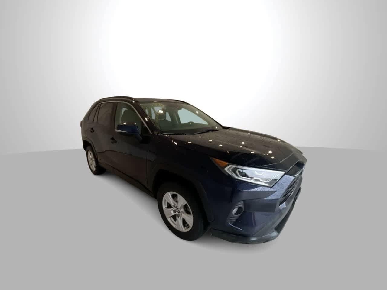 Used 2019 Toyota RAV4 XLE with VIN JTMRWRFV5KD030474 for sale in Billings, MT