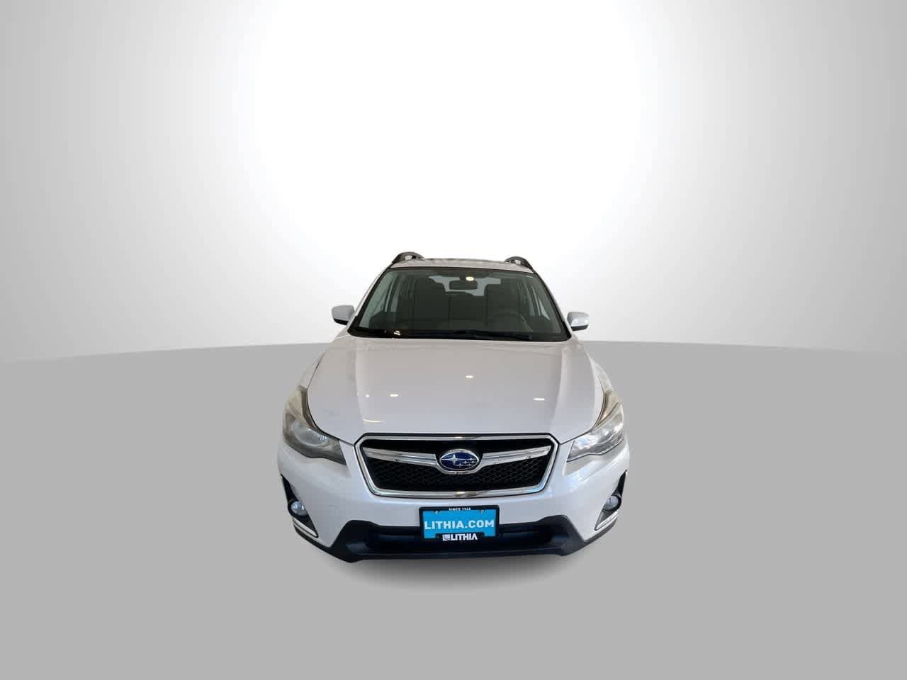 Thumbnail: 2017 Subaru Crosstrek - 3