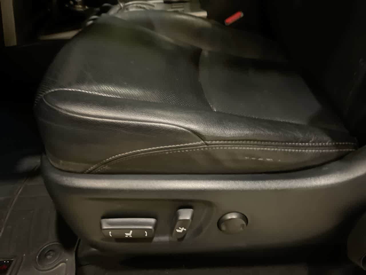 Thumbnail: 2021 Toyota 4Runner - 12