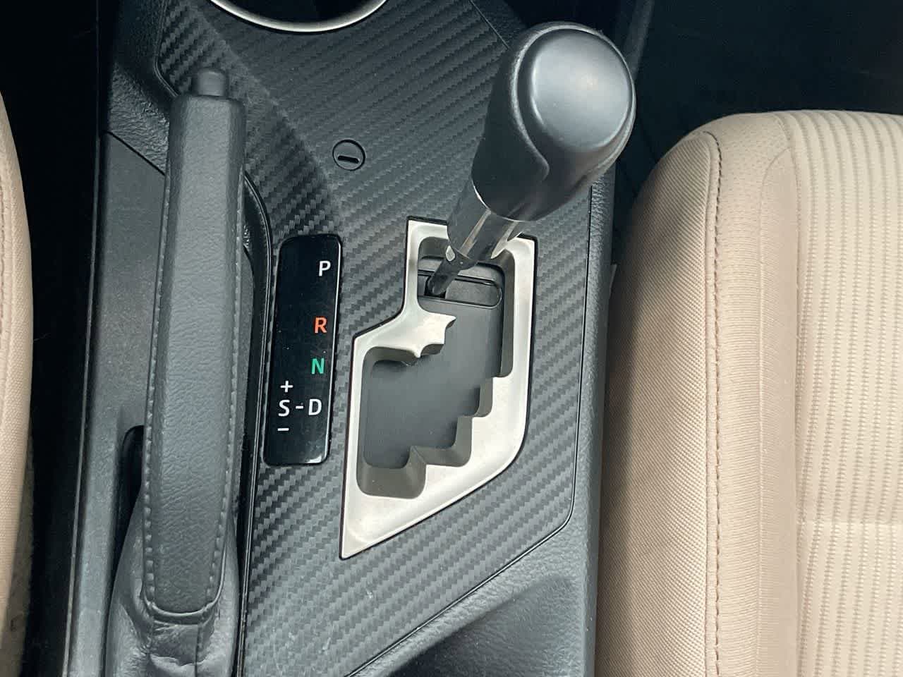 Thumbnail: 2015 Toyota RAV4 - 19